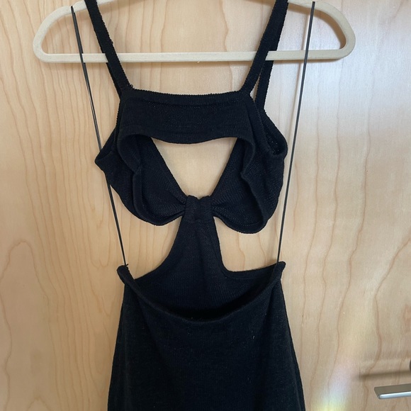 Cutout Backless Knit Dress - Picture 3 of 4